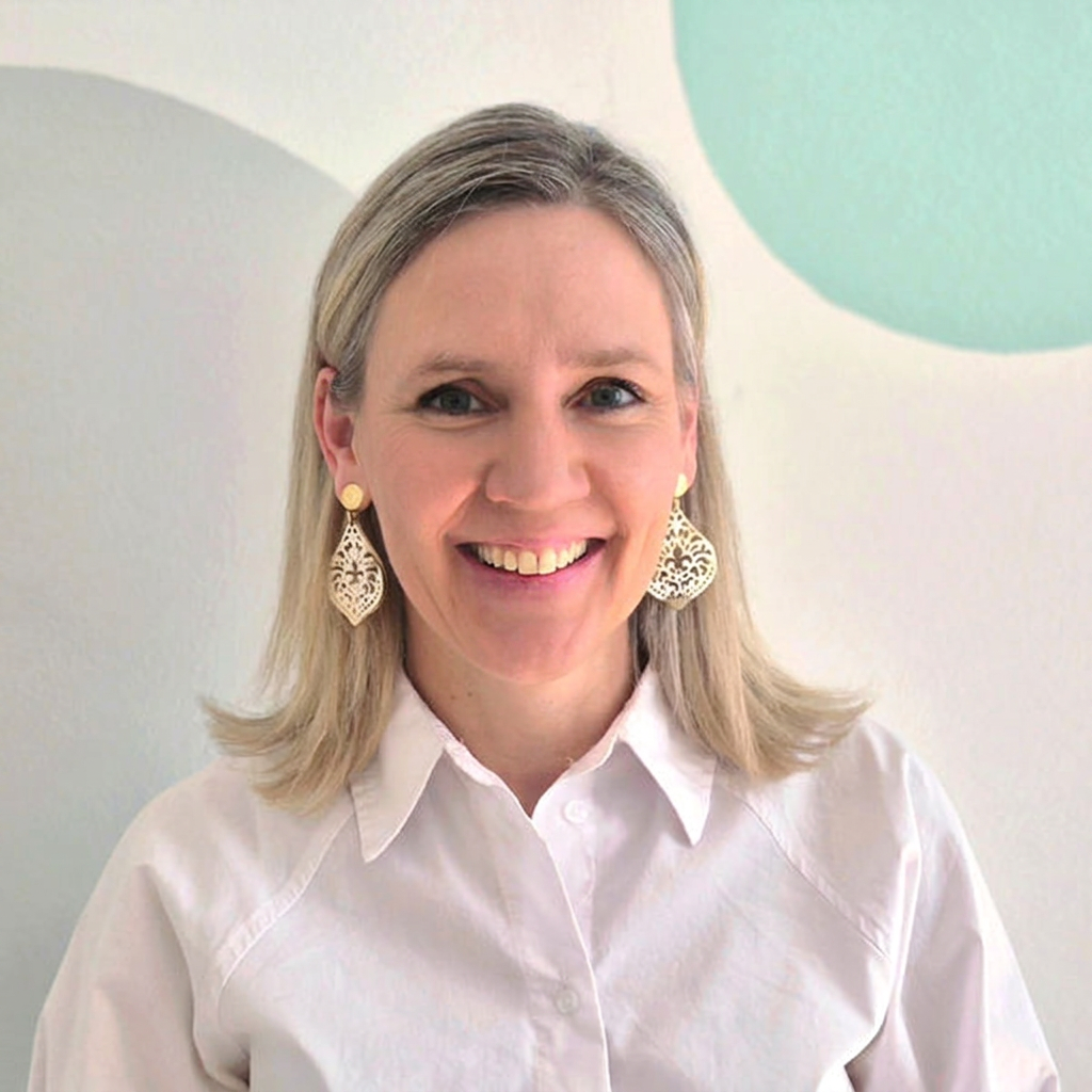Mag.ª Patricia Weibold